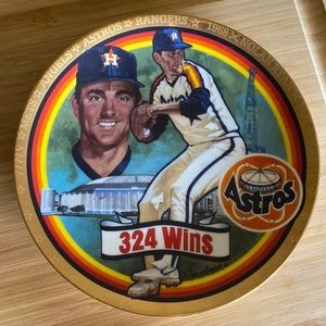 Vintage MLB Plate
